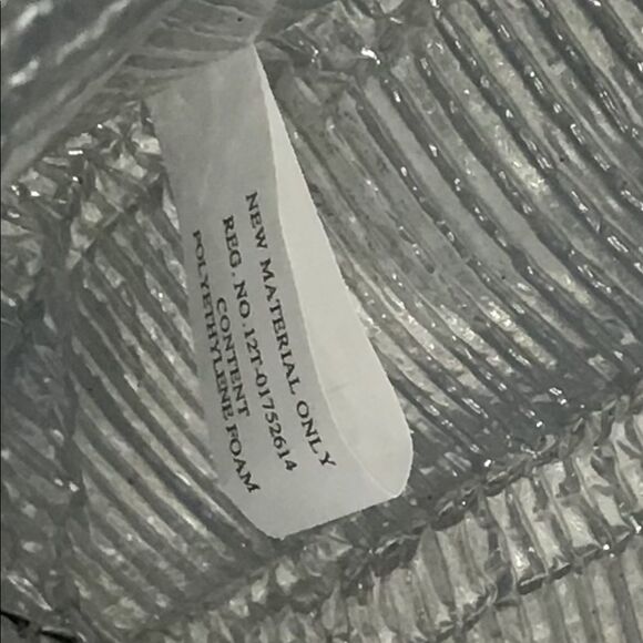 Wild Eye Designs Iceware Red Insulated Wine Bottle Cooler With Stopper Bag - Picture 10 of 13